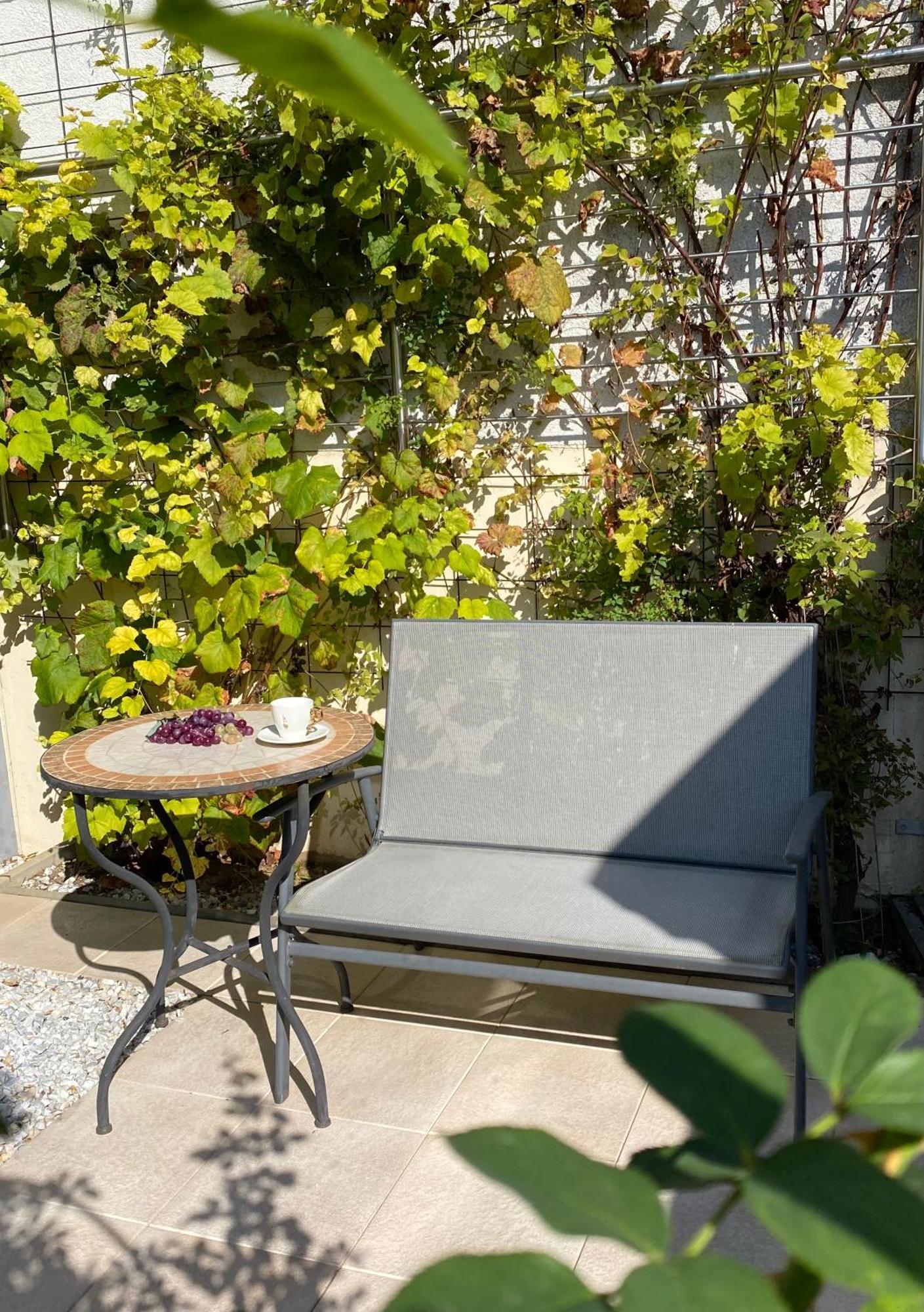 Ferienwohnung An Den Weinbergen Essenheim Ngoại thất bức ảnh